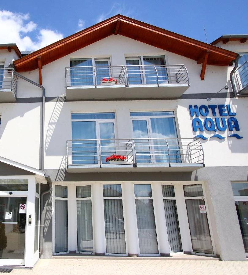Komárom Hotel Aqua מראה חיצוני תמונה